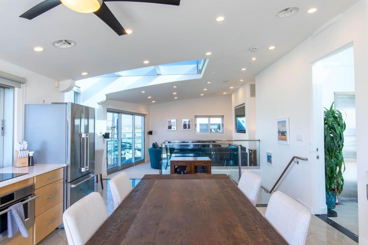 Ocean View, Two-Level Condo With Stunning View, Decks, Fast Wifi & Fireplace San Diego Bagian luar foto